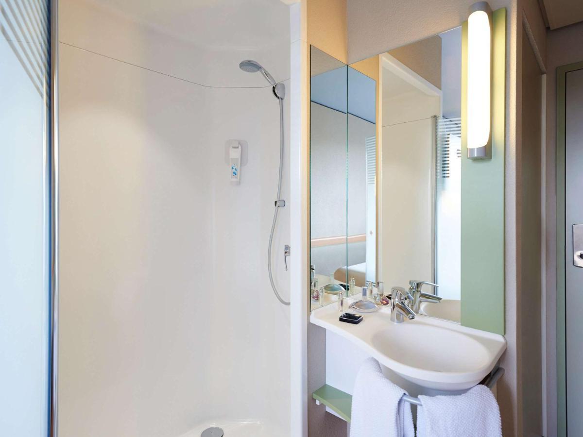 Ibis Budget Hotel *